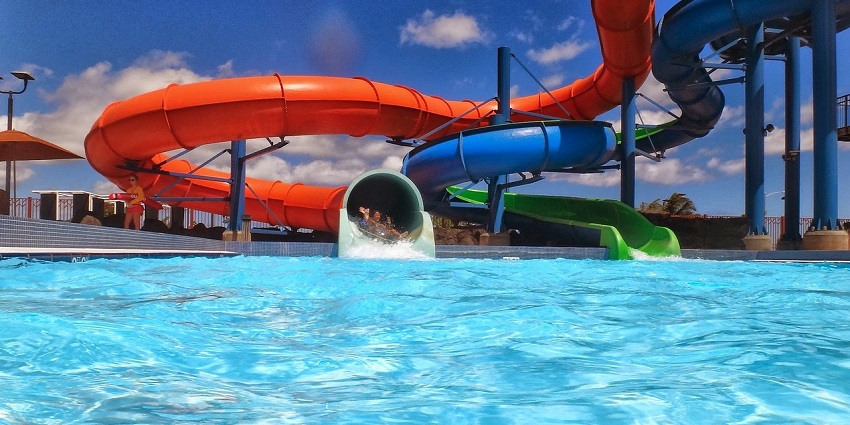 The expansive splash pool and vibrant water slides at Splash Water Park, one of the water parks in Alwar to visit.
