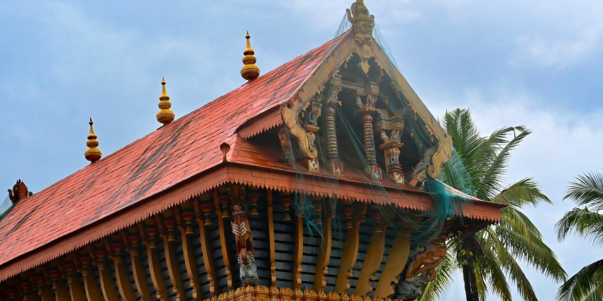 Sree Chirakka Kavu Bhagavathy temple is one of the most amazing places to visit.