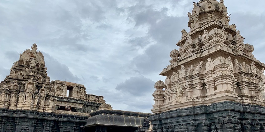 One of the temples in Nandyal Ramalingeswara Swamy Temple is famous for its intricate carvings.
