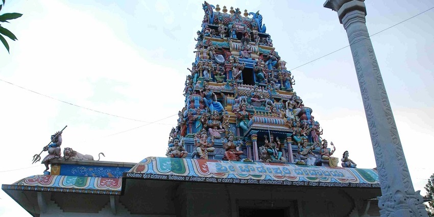 Sri Chowdeshwari Devi Temple is not just a holy place but also the community centre for the village.