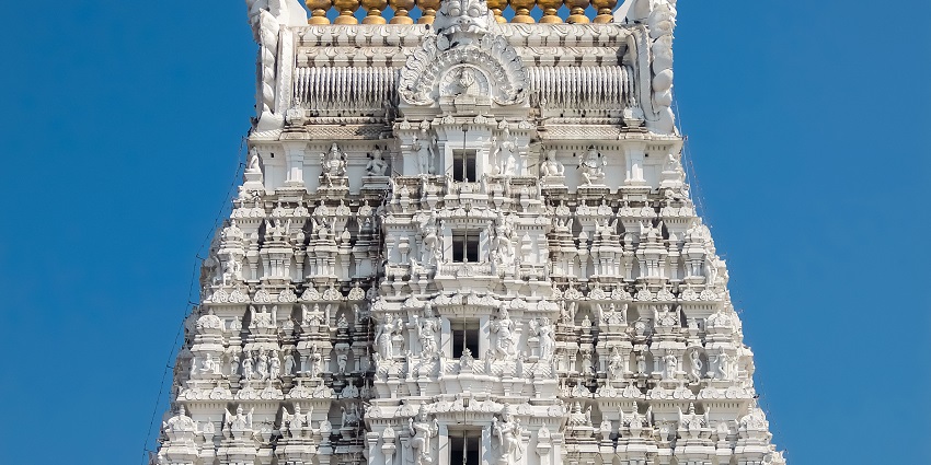 Image of the gopuram of the majestic Sri Govindaraja Swamy Temple during day time