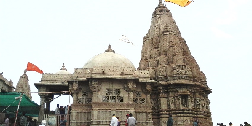 Sri Sri Rukmini Dwarakadhish Temple is a highly revered ISKCON temple in Delhi.