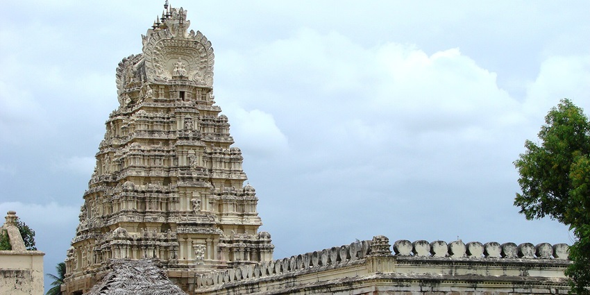 Sri Venugopala Swamy Temple's stunning image of Lord Krishna playing the flute is a representation of divine love.