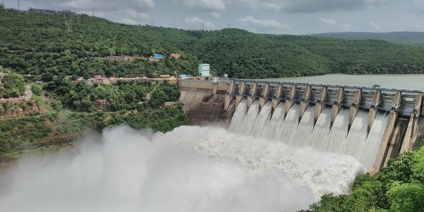 Srisailam is a hill station offering perfect coll climate and stunning attractions.