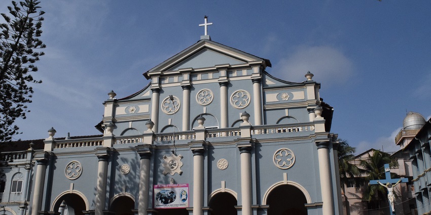 The exterior view of St. Aloysius Chapel.