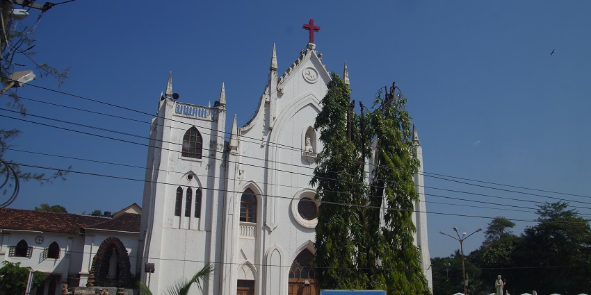 Pay your respects at St. Andrew’s Church in Vasco da Gama which has a pure Portuguese design