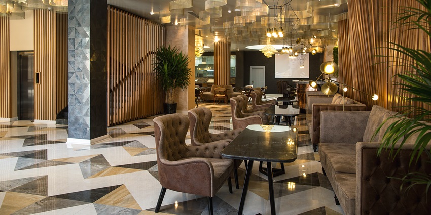 Stallion Sports Bar is ideal for live sports, multiple screens, a casual vibe, diverse menu