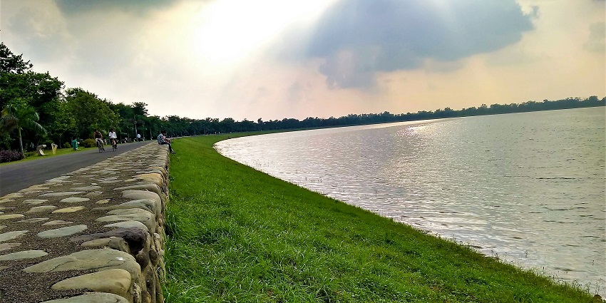 Sukhna Lake is a man-made reservoir renowned for boating experiences in the state.