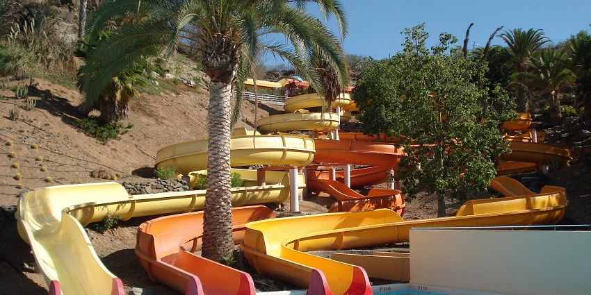 Exciting water slide at Sun City water park in Jodhpur, perfect for adventure and fun.
