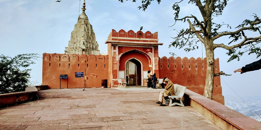 Pathway leading up to the arched entrance of Sun temple, one of the muse visit places nearby