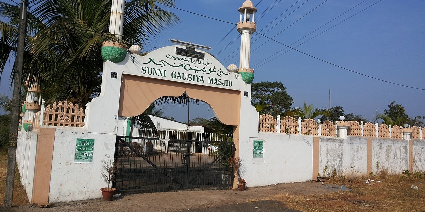 The Sunni Noorani Masjid holds much respect for its spiritual ambiance in the region.