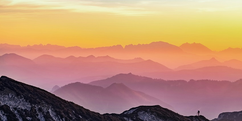 A glimpse of Sunset Point in the valley offering captivating views and serene landscapes.