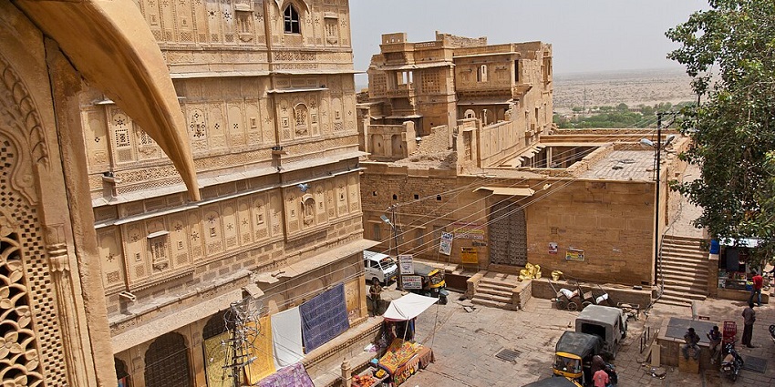The haveli features the traditional architecture of Rajasthani and Mughal styles.