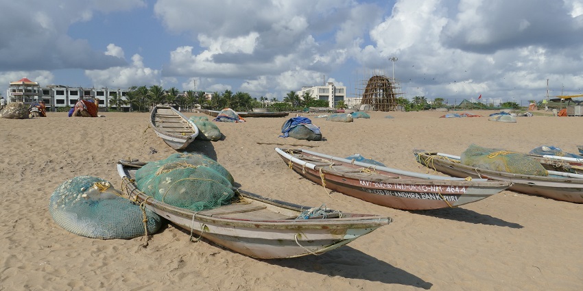 Swargadwar Beach offers a lot of water activities to the locals and tourists.