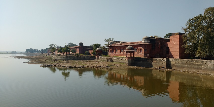 A photograph of Talab Shahi, one of the major tourist attractions in the idyllic city.