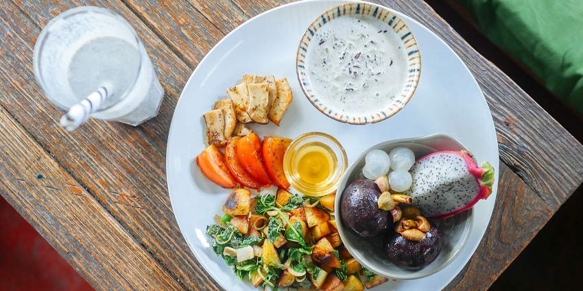 Tambu Phuket is a must-try for every kind of tourist for the best food in Thailand.