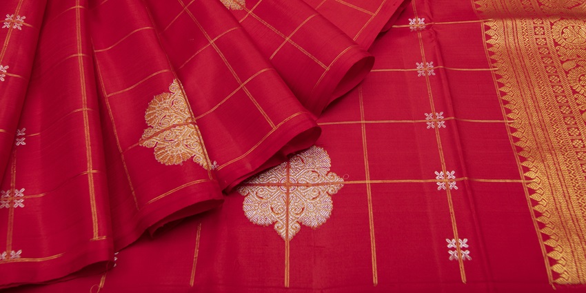 An image of the Taneira saree brand celebrating Indian weaves with rich craftsmanship and heritage.