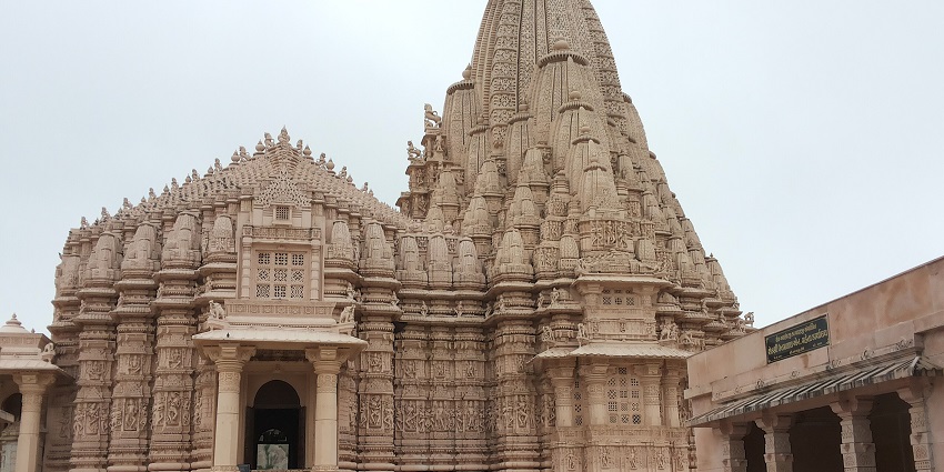 A picture of a traditionally built temple in a historical building in Gujarat