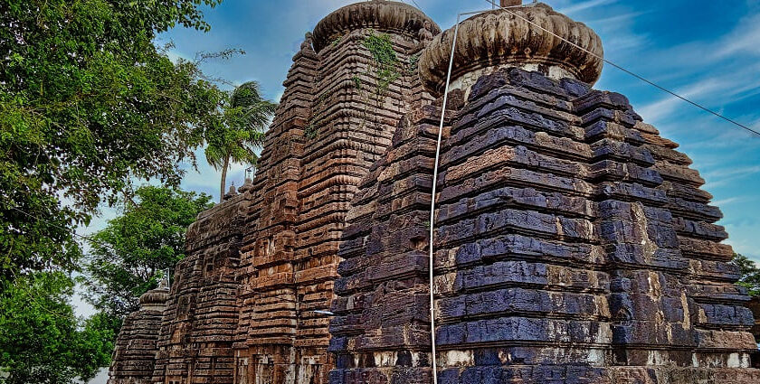 Explore the temples in Vizianagaram with their serene atmosphere and antique architecture.