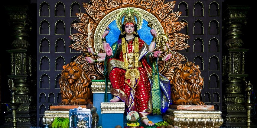 A statue of Durga Mata at the Thawe Durga Mandir, one of the idyllic Bihar temples.