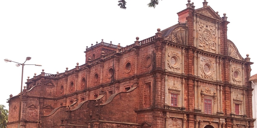 Basilica of Bom Jesus is one of the most popular places to visit in Goa other than beaches.