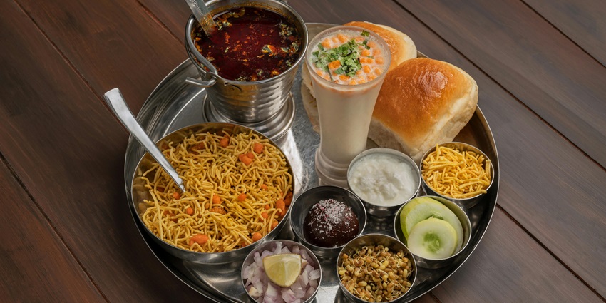 The Bounty eatery is another places to visit in Hinjewadi serving diverse, flavorful cuisines.