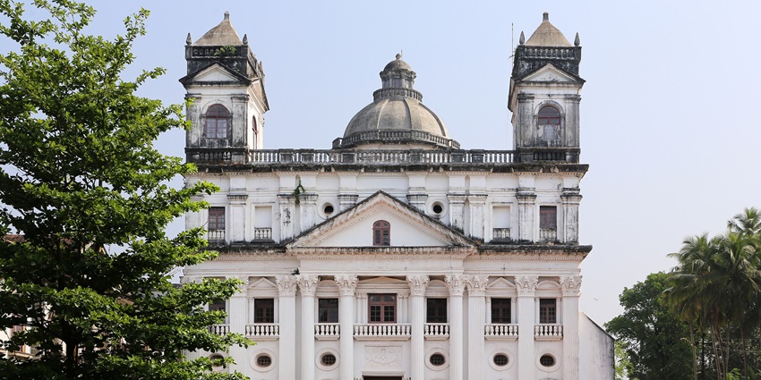 An image of Church of St. Cajetan which is one of the offbeat places to visit in Goa in June.