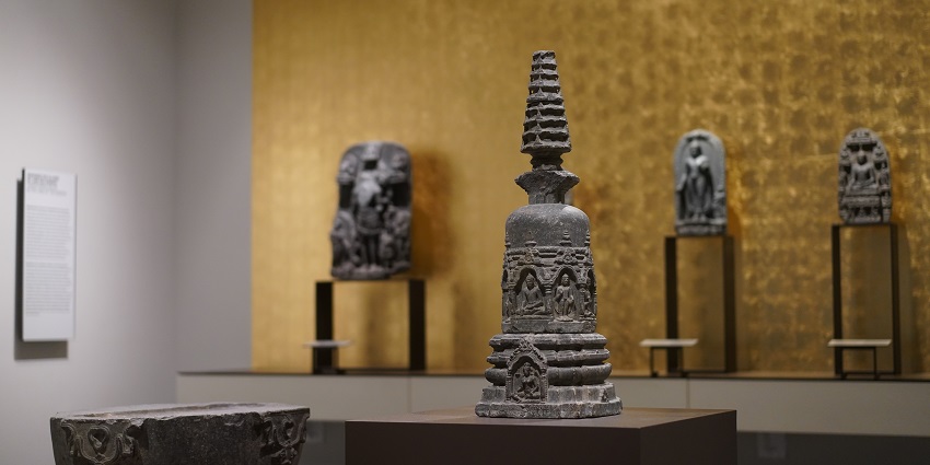 An image of the Maharaja Fateh Singh Museum featuring Indian paintings and historical artefacts