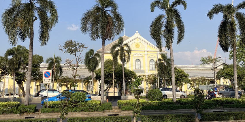 The National Gallery displays European masterpieces, neoclassical architecture, and iconic works from the Renaissance to Impressionism, one of the best Thailand art museums.