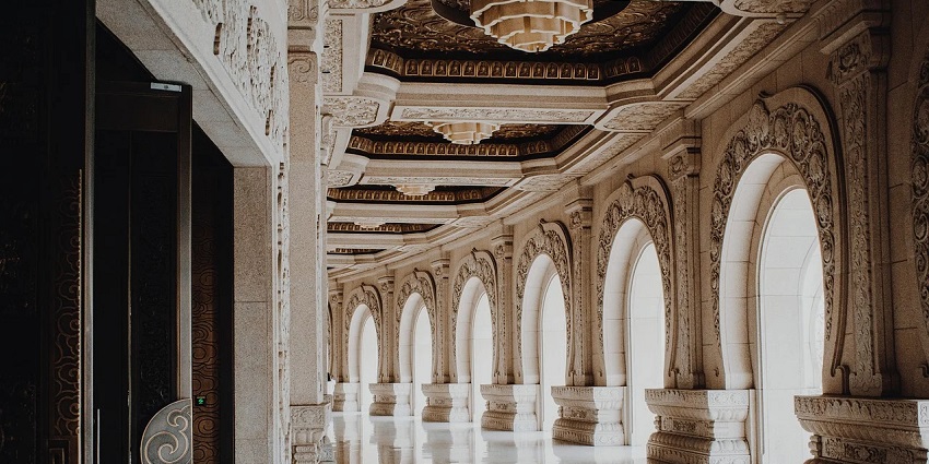 The grand entrance of The Thar Heritage Museum, showcasing its traditional Rajasthani architecture.
