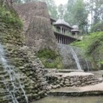 The stunning architecture of rock garden in Chandigarh can be seen in the picture.