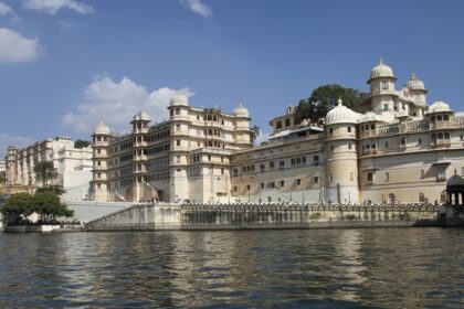 Exploring City Palace is one of the best things to do in Udaipur, a grand royal complex overlooking Lake Pichola, a must-see for history lovers.