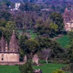 An image of the most auspicious Purana Mandir in Madhya Pradesh.