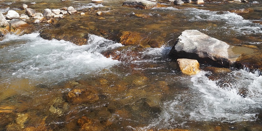 Tirthan Valley has all the tranquillity and natural views that every camper seeks.