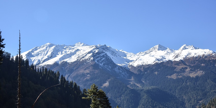 Tosh is among the serene and less-explored places to visit near Delhi in August.