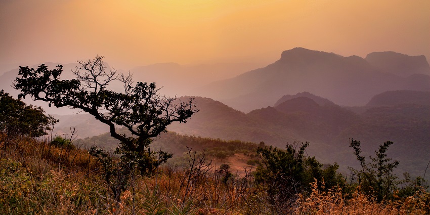 Cherishing a panoramic view from Dhoopgarh is among the best things to do in Pachmarhi.