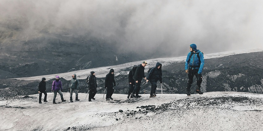 This trek offers a perfect blend of adventure and natural beauty, passing through picturesque meadows, and glacial terrain.
