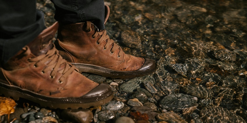 It is recommended to wear comfortable shoes while exploring the historical attraction.