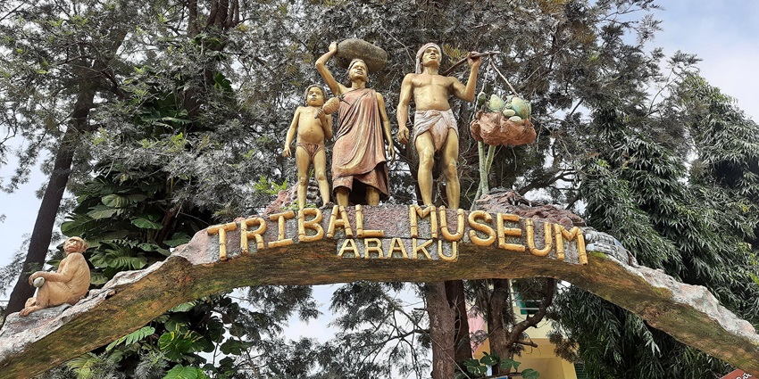 Borra Caves are one of the largest and deepest caves in India, a serene retreat.