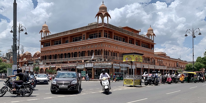 Tripolia Bazaar is one of the best places to visit in Jaipur for shopping with many shops.