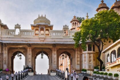 The panoramic view of Udaipur city palace - one of the best Udaipur Forts one can visit