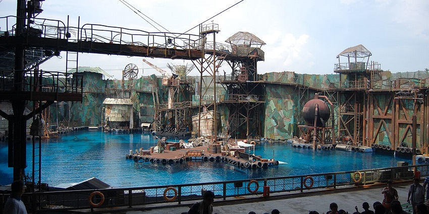 Waterworld arena at Universal Studios Singapore, showcasing thrilling water shows.