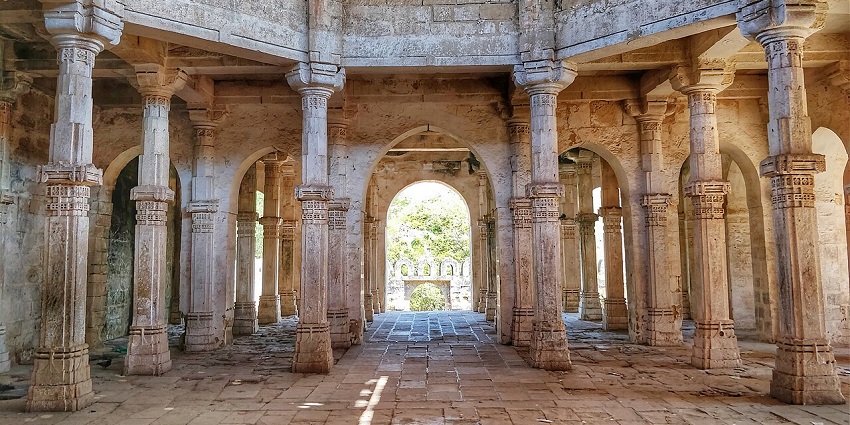 An inside view of the iconic Uparkot Fort, a famous tourist attraction in the region.