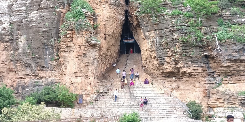 Strolling through Venkateshwara Caves is one of the best things to do in Yaganti Temple.