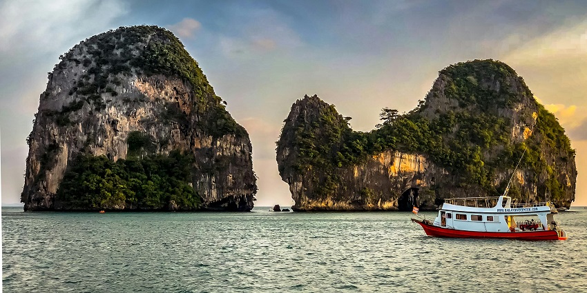 You can relax in Cat Ba island for a serene and therapeutic experience.