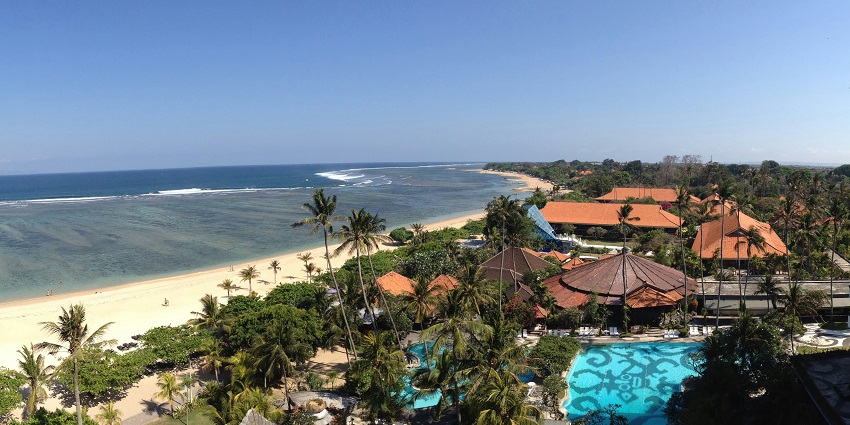 You have options for staying in sea-side resorts with gorgeous views in Phu Quoc Island.