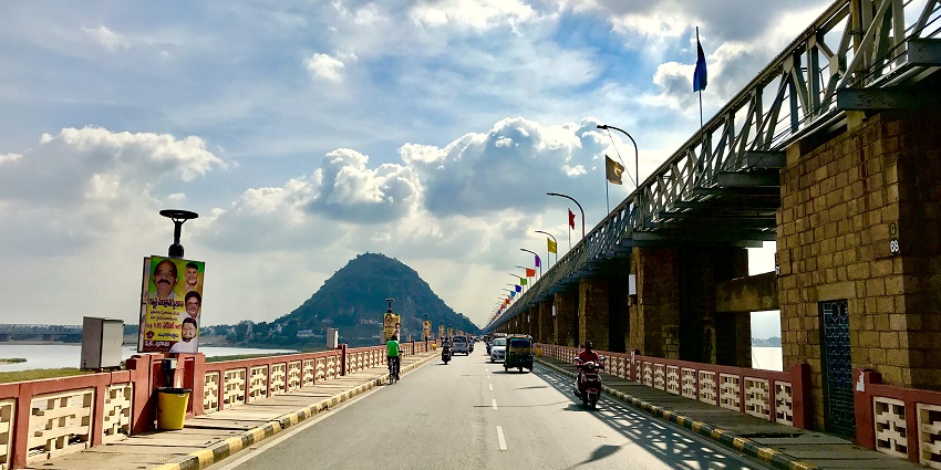Enjoy the cultural and religious blend of the Andhra Pradesh at the city of Vijayawada.