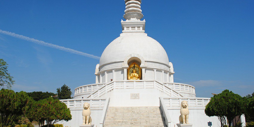 World Peace Pagoda, is among the best places to visit near Wardha embodies harmony, providing a tranquil contemplation environment.