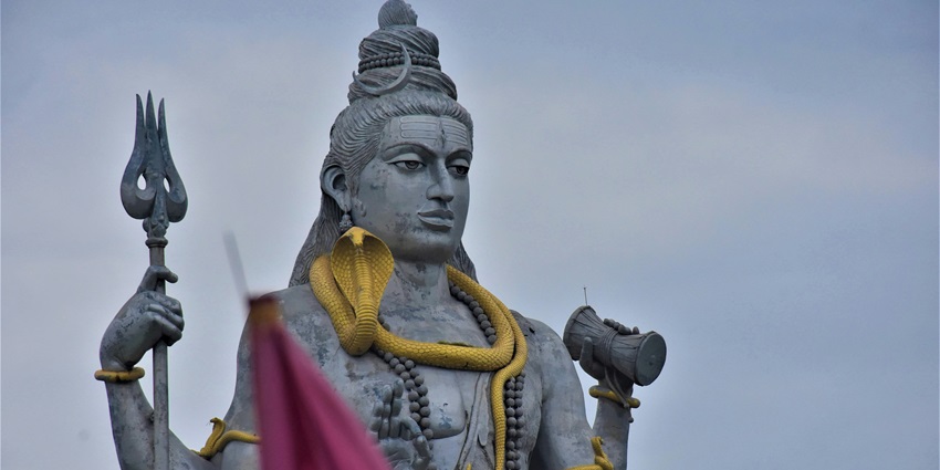 Lord Shiva statue at Vishwas Swaroopam, one of the top places to visit in Nathdwara.