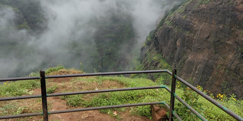 Panoramic view of Echo Point, one of the top things to do in Matheran, Maharashtra.